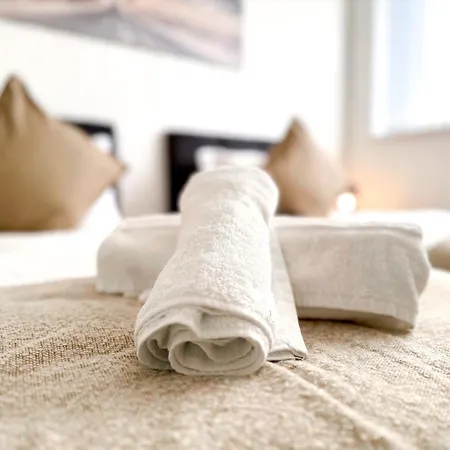 Contemporary And Cosy Apartment- Free Parking & Wi-fi * Μπέρμιγχαμ